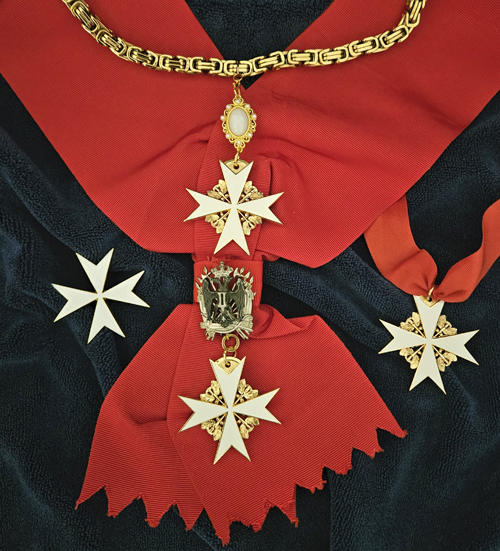 Pontifical regalia of the Order
